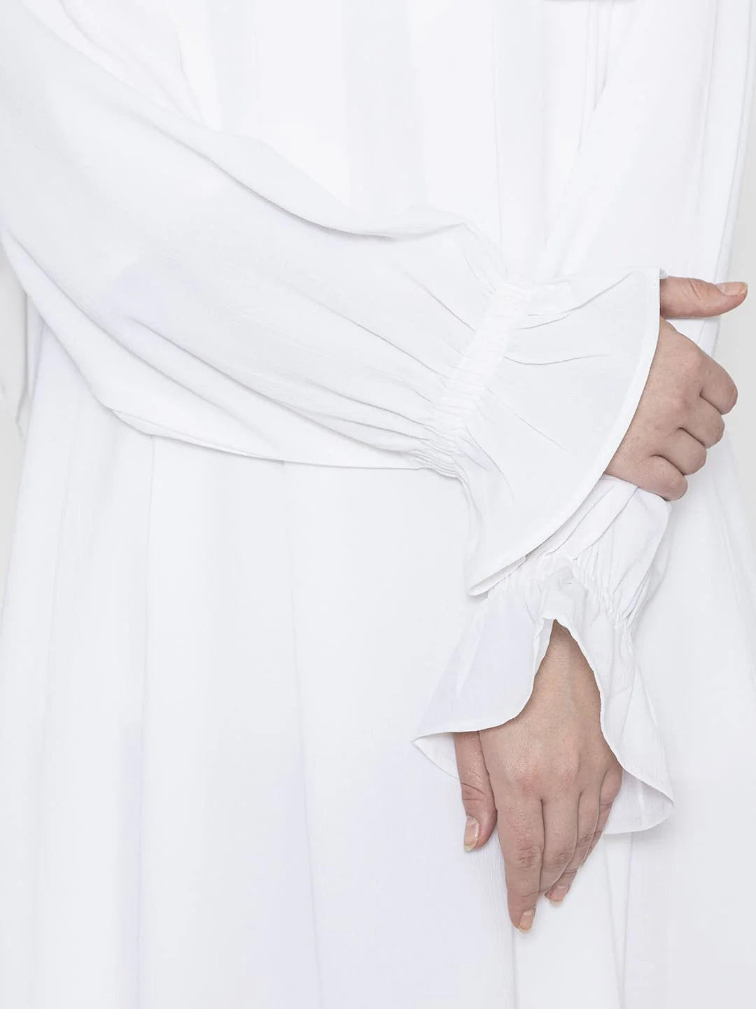 Pleated White Abaya - With Hijab