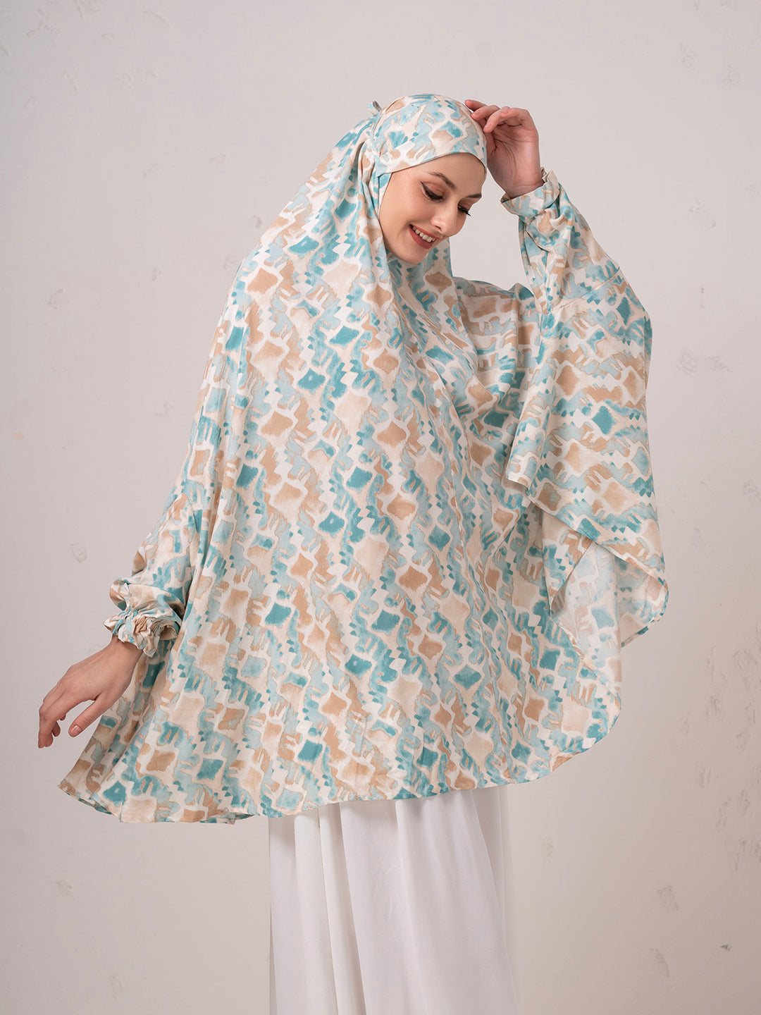 Soft Blossom Khimar