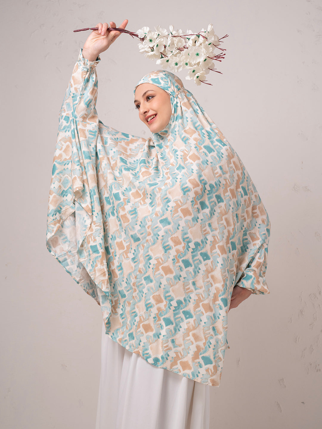 Soft Blossom Khimar
