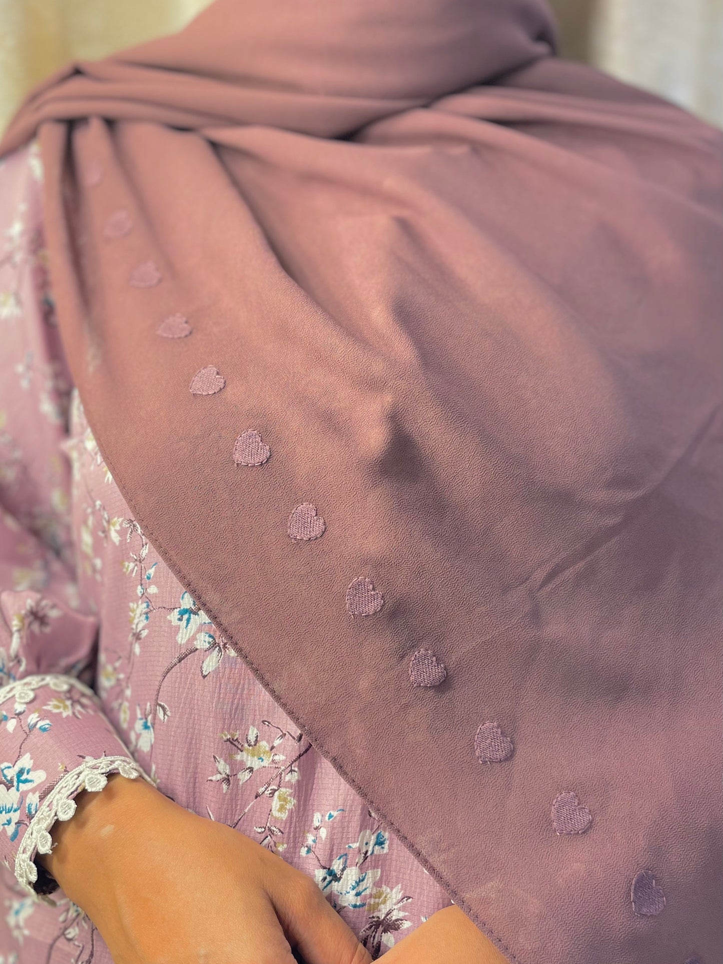 Embroidered Hijab - Lilac Hearts
