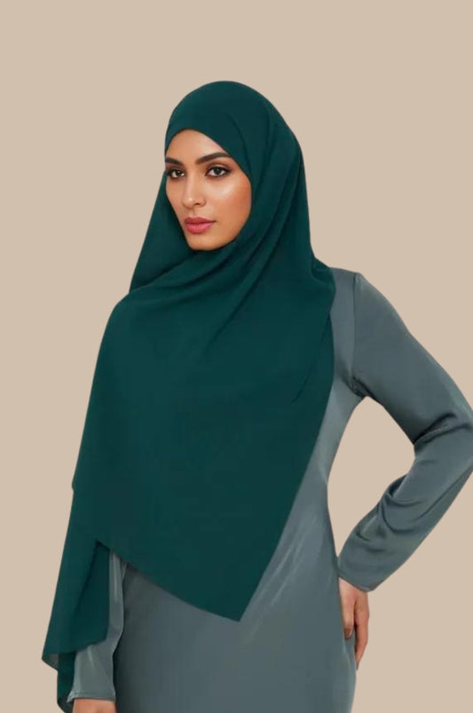 Luxury emerald green chiffon hijab scarf for women by Mawdeest