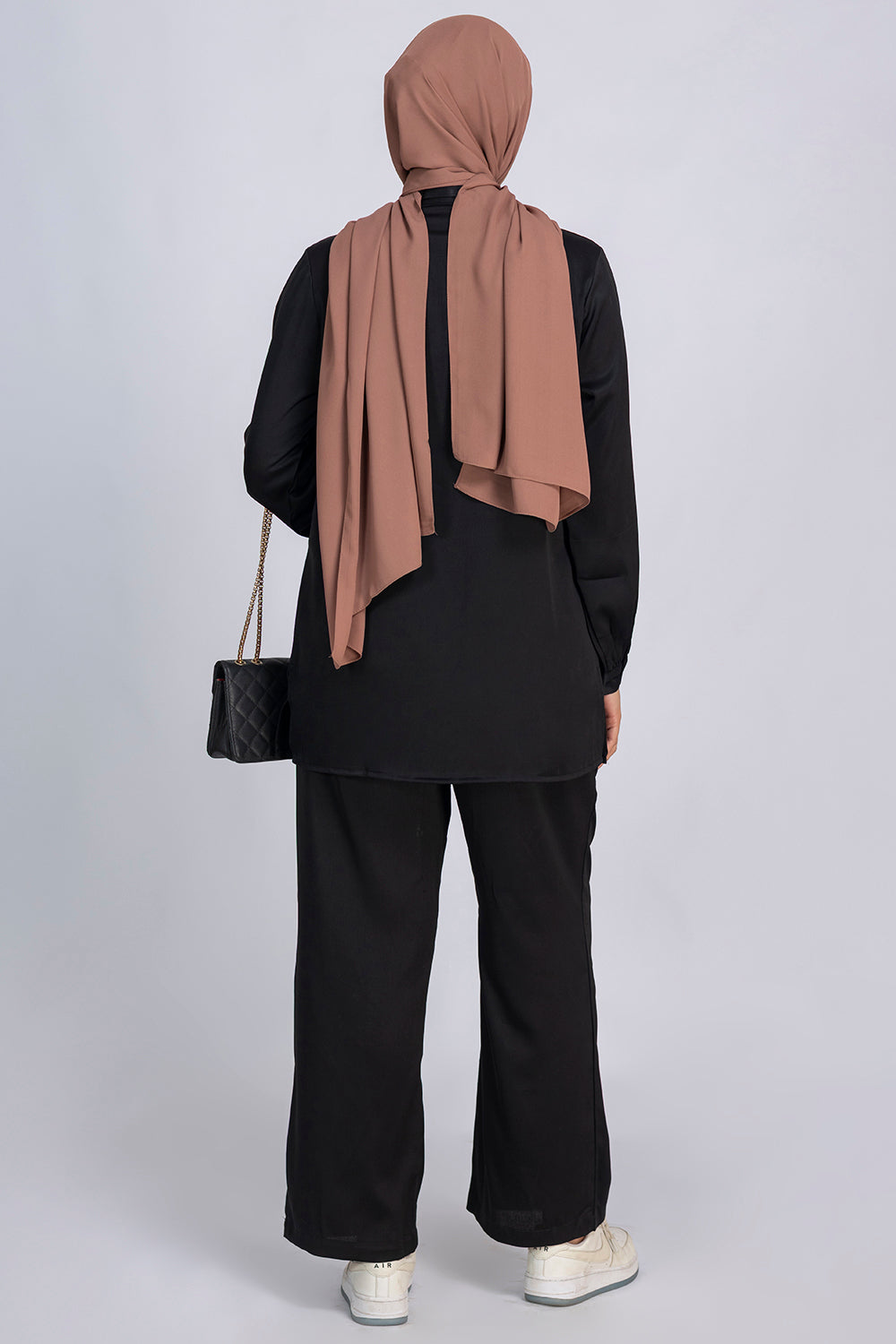 Best black co-ord set for women modest wear India, hijab friendly outfit, stylish everyday coord set online Mawdeest