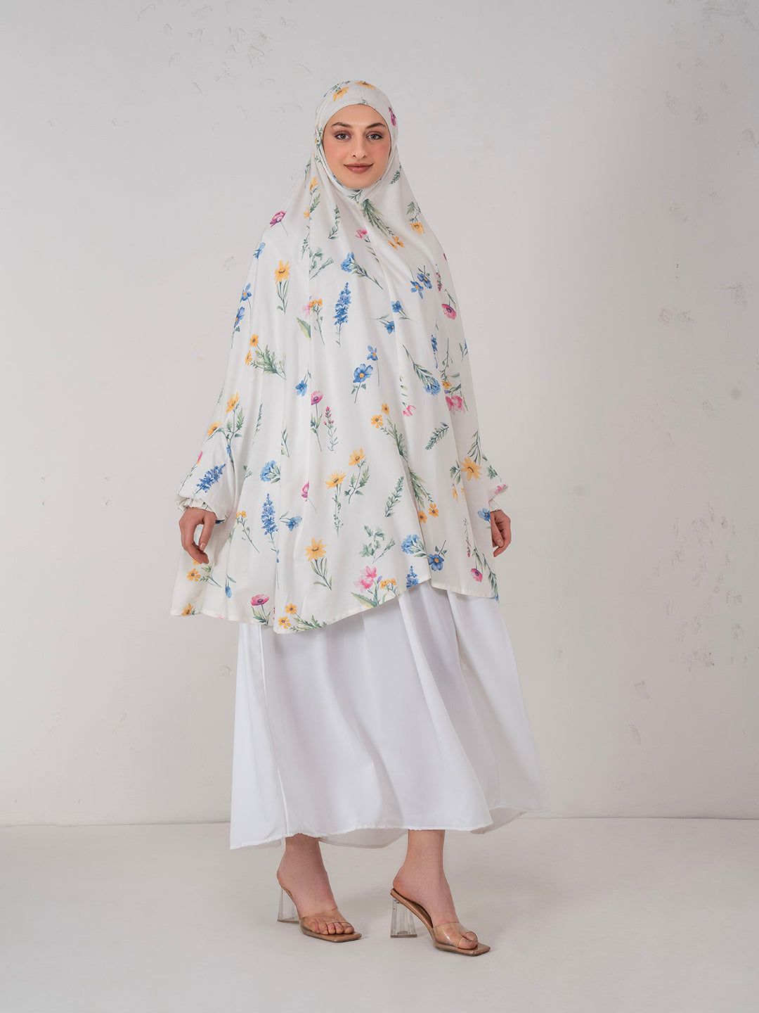 Blue and white floral namaz dupatta elegant modest Islamic prayer scarf soft breathable fabric for women