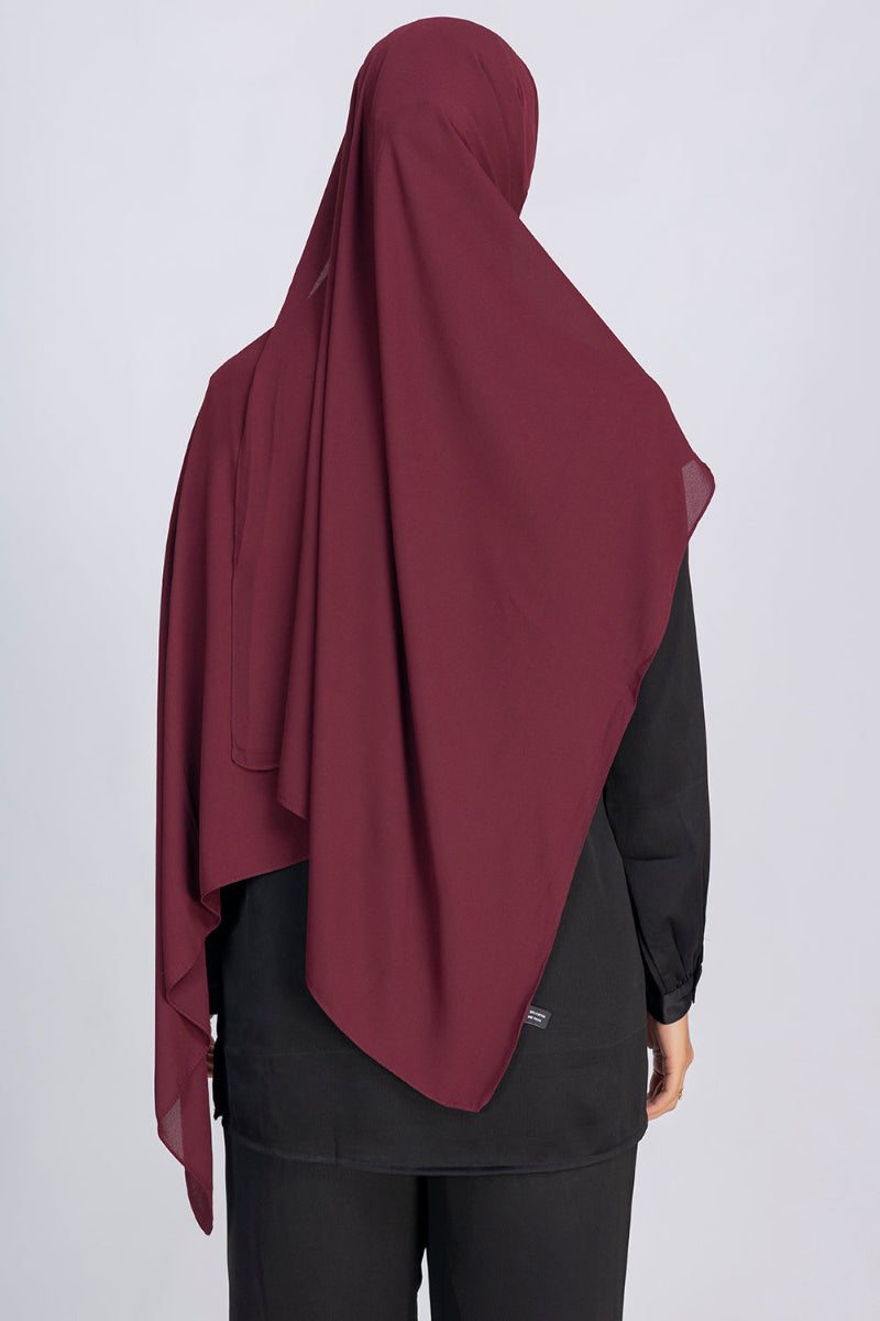 Burgundy chiffon hijab for women by Mawdeest
