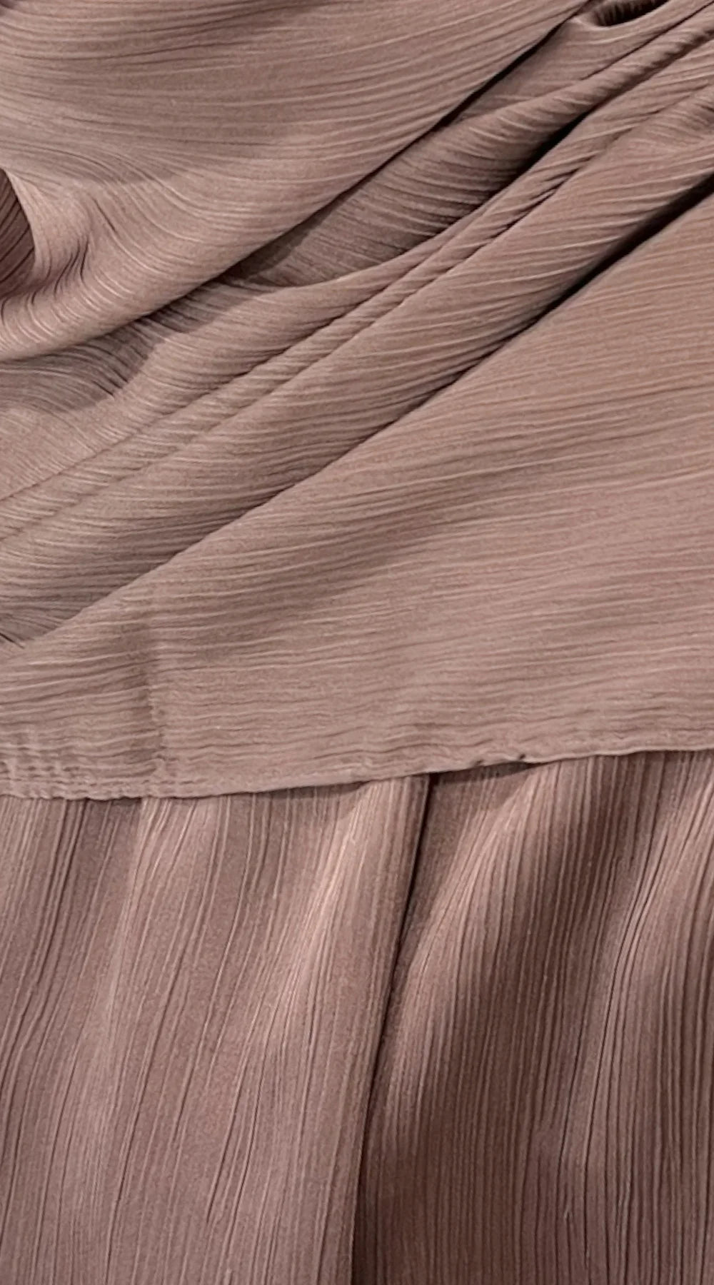 Rose Gold crinkle silk satin hijab (muna satin hijab) – luxe glossy hijab