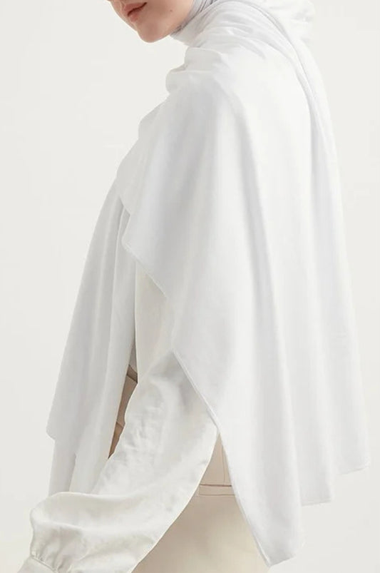 Premium jersey hijab in white, breathable soft fabric modest hijab Mawdeest
