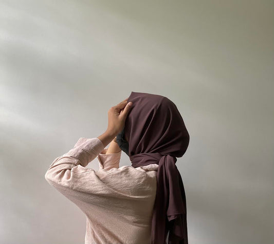 Premium Coffee Brown chiffon hijab for Muslim women – Mawdeest
